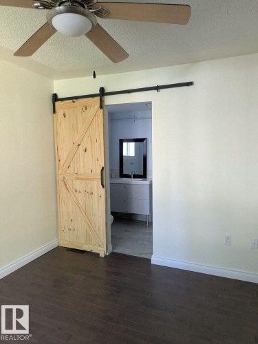 11242 95A Street, Edmonton, AB - Indoor Photo Showing Other Room