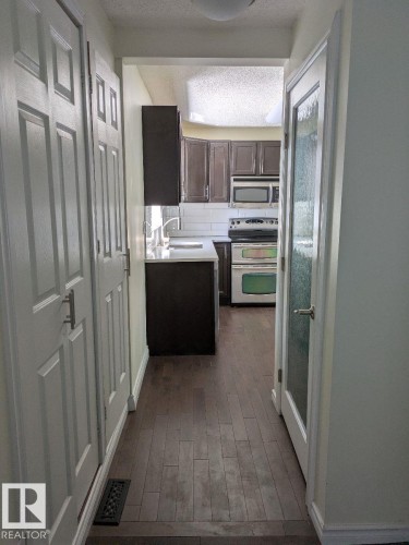 11242 95A Street, Edmonton, AB - Indoor Photo Showing Kitchen