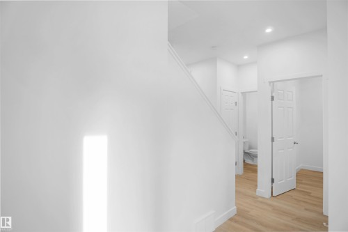 8735 183 Avenue, Edmonton, AB - Indoor Photo Showing Other Room