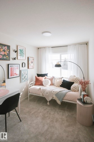 9079 Elves Loop, Edmonton, AB - Indoor Photo Showing Bedroom