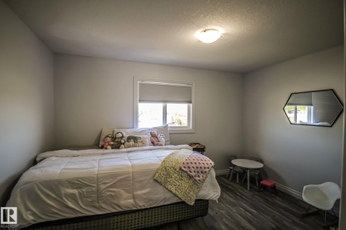 #2 1501 8 Ave, Cold Lake, AB - Indoor Photo Showing Bedroom