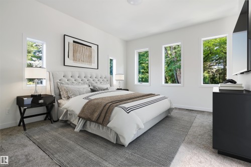 9807 90 Avenue, Edmonton, AB - Indoor Photo Showing Bedroom