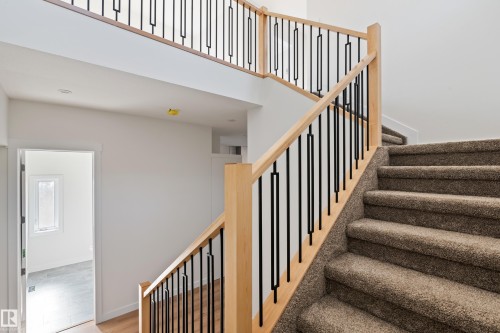 9807 90 Avenue, Edmonton, AB - Indoor Photo Showing Other Room