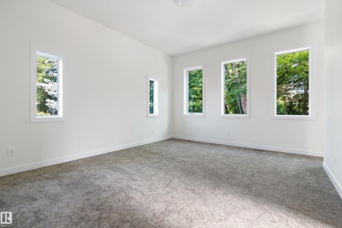 9807 90 Avenue, Edmonton, AB - Indoor Photo Showing Other Room