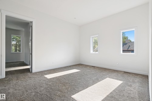 9807 90 Avenue, Edmonton, AB - Indoor Photo Showing Other Room