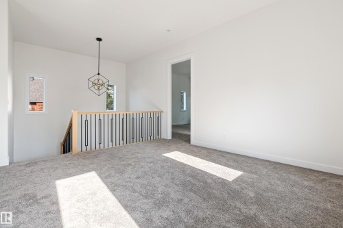 9807 90 Avenue, Edmonton, AB - Indoor Photo Showing Other Room
