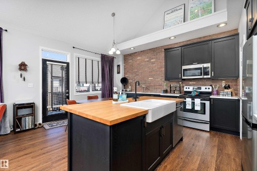 24 4821 Terwillegar Common, Edmonton, AB - Indoor Photo Showing Kitchen