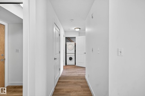 121 17404 64 Avenue, Edmonton, AB - Indoor Photo Showing Other Room