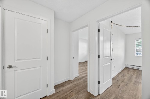 121 17404 64 Avenue, Edmonton, AB - Indoor Photo Showing Other Room