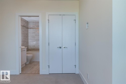 401 11969 Jasper Avenue, Edmonton, AB - Indoor