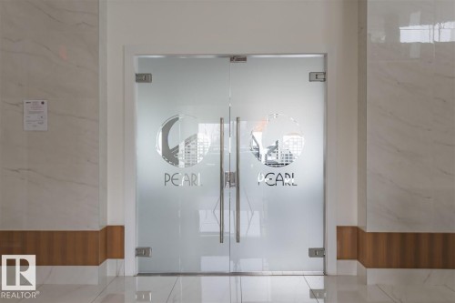 401 11969 Jasper Avenue, Edmonton, AB - Indoor Photo Showing Bathroom