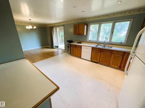 #32 47018 Twp Rd 604A, Rural Bonnyville M.D., AB - Indoor Photo Showing Kitchen With Double Sink