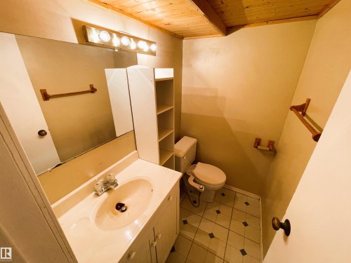 #32 47018 Twp Rd 604A, Rural Bonnyville M.D., AB - Indoor Photo Showing Bathroom