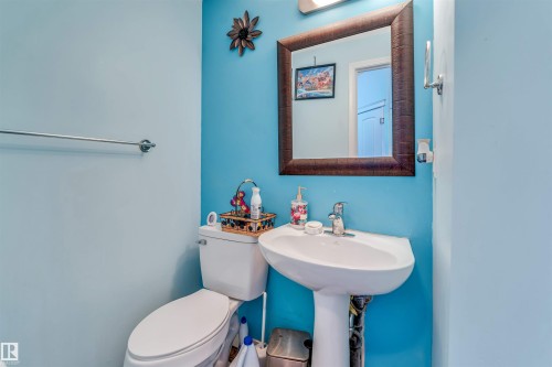5108 146 Avenue, Edmonton, AB - Indoor Photo Showing Bathroom