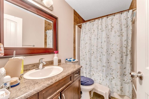 5108 146 Avenue, Edmonton, AB - Indoor Photo Showing Bathroom