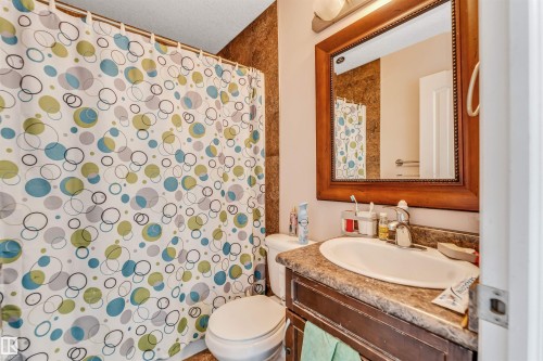 5108 146 Avenue, Edmonton, AB - Indoor Photo Showing Bathroom