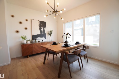 5557 Schonsee Drive, Edmonton, AB - Indoor Photo Showing Dining Room