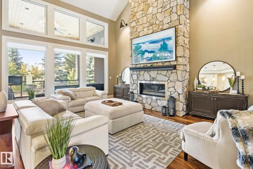 2767 Wheaton Drive, Edmonton, AB - Indoor Photo Showing Living Room With Fireplace