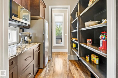 2767 Wheaton Drive, Edmonton, AB - Indoor