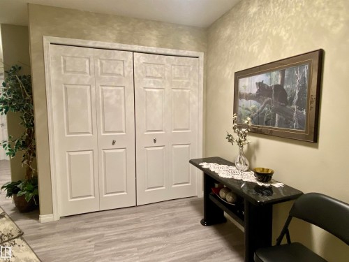 306 260 Lewis Estates Boulevard, Edmonton, AB - Indoor Photo Showing Other Room