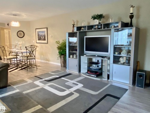 306 260 Lewis Estates Boulevard, Edmonton, AB - Indoor Photo Showing Living Room