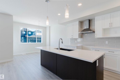 5407 Parc Reunis Way, Beaumont, AB - Indoor Photo Showing Kitchen With Upgraded Kitchen