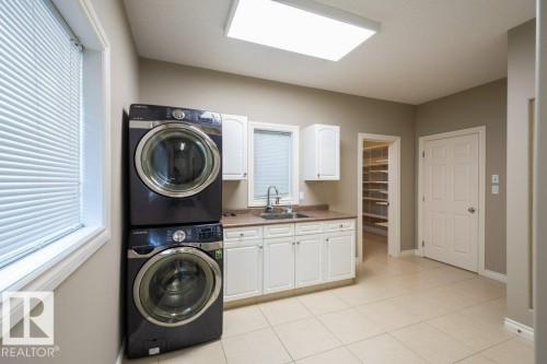 1320 119A Street, Edmonton, AB - Indoor Photo Showing Laundry Room