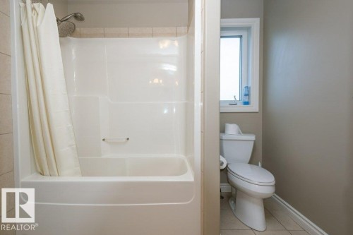 1320 119A Street, Edmonton, AB - Indoor Photo Showing Bathroom