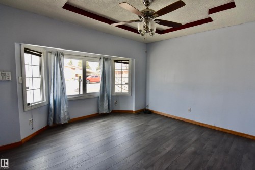 4629 46 Avenue, St. Paul Town, AB - Indoor Photo Showing Other Room