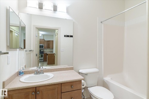 111 9820 165 Street, Edmonton, AB - Indoor Photo Showing Bathroom