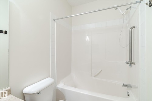 111 9820 165 Street, Edmonton, AB - Indoor Photo Showing Bathroom