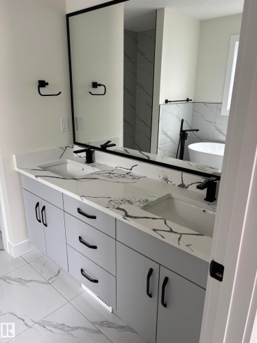 106 Edgefield Way, St. Albert, AB - Indoor Photo Showing Bathroom