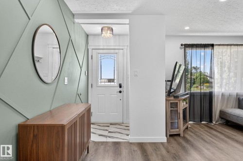 5216 97A Avenue, Edmonton, AB - Indoor Photo Showing Other Room