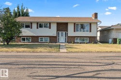 4709 Lakeshore Dr  Bonnyville Town, AB T9N 1P9