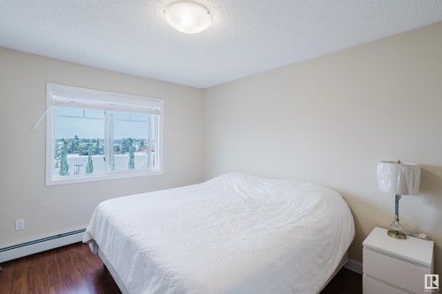 415 12650 142 Avenue, Edmonton, AB - Indoor Photo Showing Bedroom