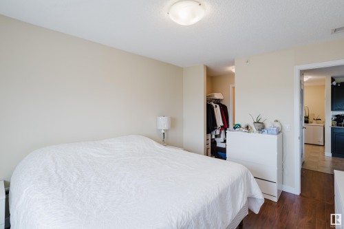 415 12650 142 Avenue, Edmonton, AB - Indoor Photo Showing Bedroom