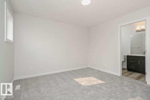 310 Hawthorn Way, Leduc, AB - Indoor Photo Showing Other Room