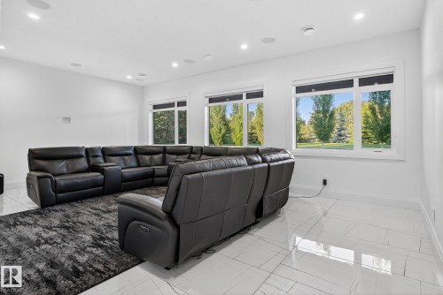52355 Range Road 233, Rural Strathcona County, AB - Indoor Photo Showing Living Room