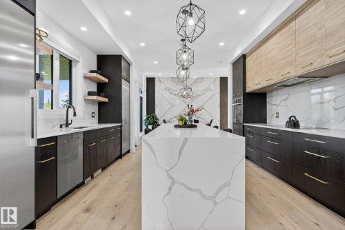 52355 Range Road 233, Rural Strathcona County, AB - Indoor Photo Showing Kitchen With Upgraded Kitchen