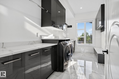 52355 Range Road 233, Rural Strathcona County, AB - Indoor Photo Showing Laundry Room