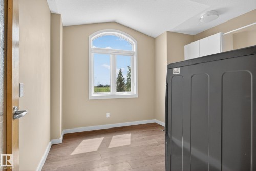 15860 41 Avenue, Edmonton, AB - Indoor Photo Showing Other Room