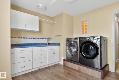 15860 41 Avenue, Edmonton, AB - Indoor Photo Showing Laundry Room