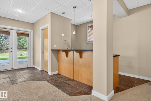 15860 41 Avenue, Edmonton, AB - Indoor Photo Showing Other Room