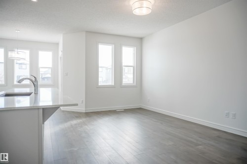 1182 South Creek Wynd, Stony Plain, AB - Indoor