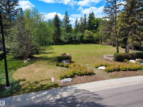 9716 Riverside Drive, Edmonton, AB 