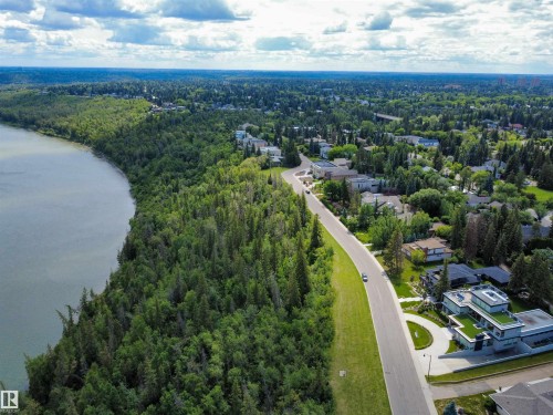 9716 Riverside Drive, Edmonton, AB 