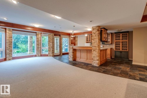 957 Hollingsworth Bend, Edmonton, AB - Indoor Photo Showing Other Room