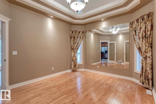 957 Hollingsworth Bend, Edmonton, AB - Indoor Photo Showing Other Room