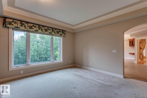 957 Hollingsworth Bend, Edmonton, AB - Indoor Photo Showing Other Room