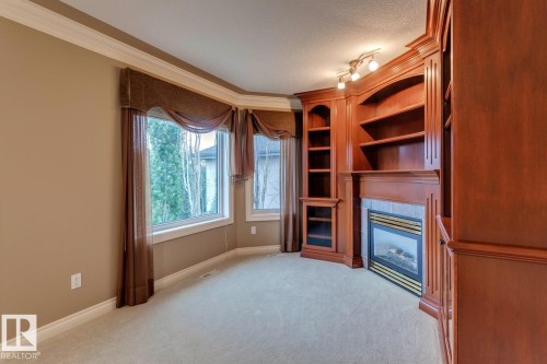 957 Hollingsworth Bend, Edmonton, AB - Indoor With Fireplace